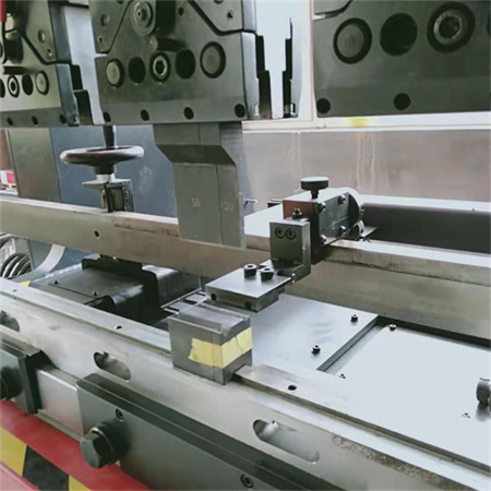 Keluli tahan karat hidraulik CNC keluli karbon plat aluminium membongkok mesin tekan brek