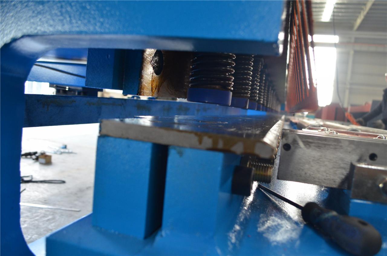 6*3200mm Gunting Guillotine Metal Ricih Hidraulik Kepingan Besi Memotong Mesin Gunting