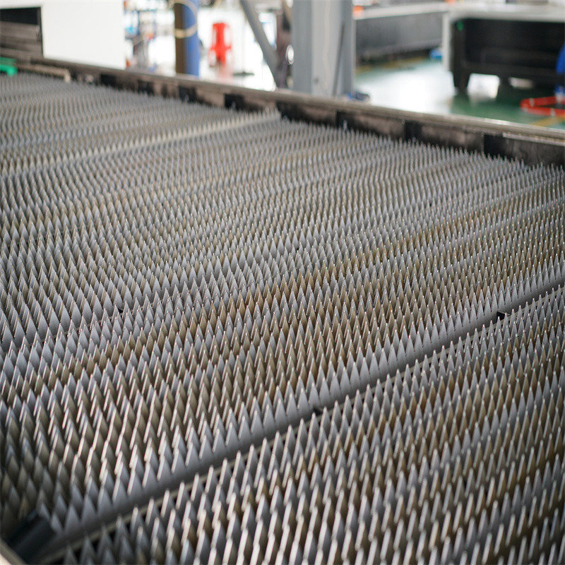 Mesin Pemotong Laser Gentian 1000 2000 3000w Untuk Aluminium Kuprum Keluli
