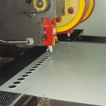 Mesin Penebuk Lembaran Mesin Penebuk Logam ACCURL Harga Mesin Penebuk Turret CNC Mekanik Lembaran Logam Dari Kilang