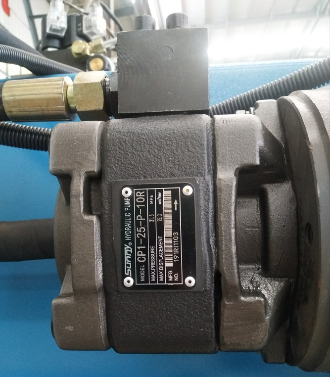 Wc67k Cnc Hydraulic Press Brek Lentur Mesin Press Brek Mesin